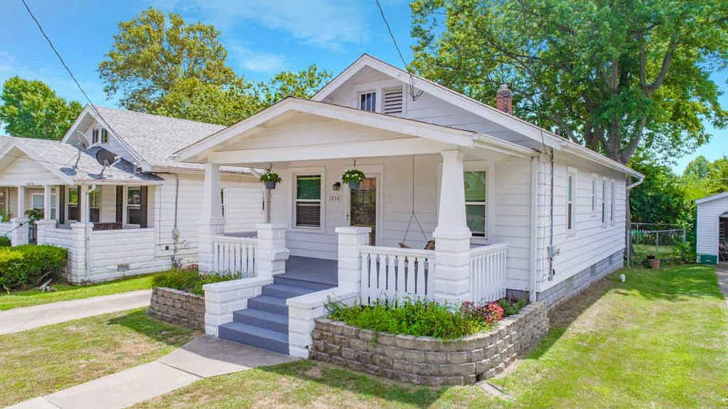 1206 W Virginia Ave photo 1
