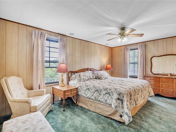 4th image of 207 Wallace Dr