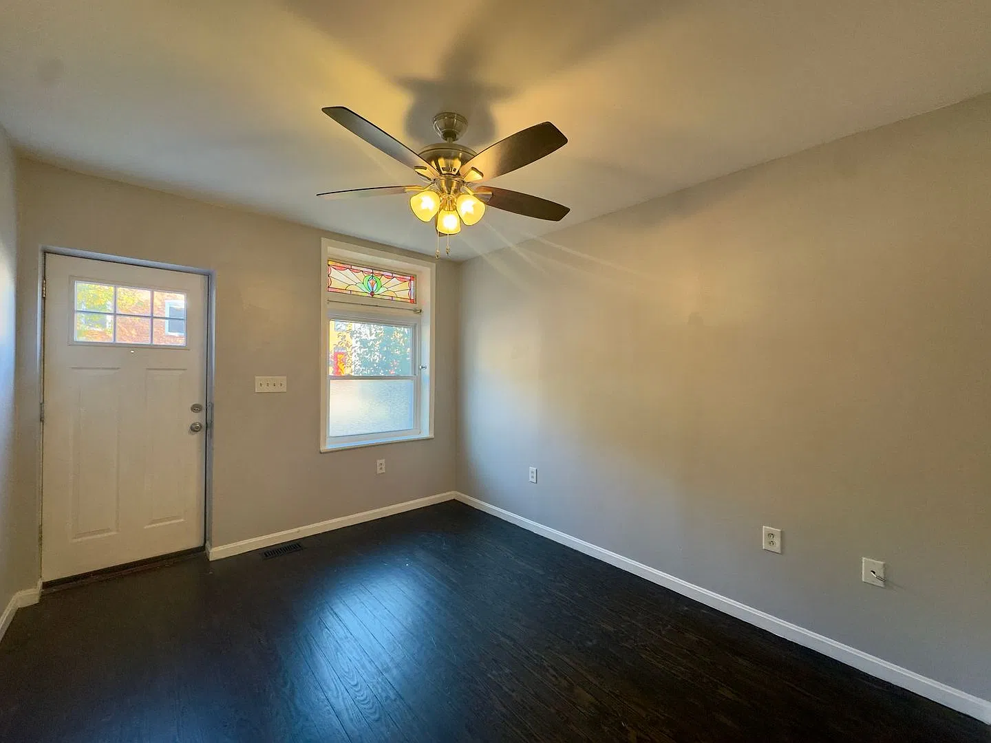 Charming 3BD/2BA Townhome w/ In-Unit Laundry in Upper Fell Point, MD! — Photo 3