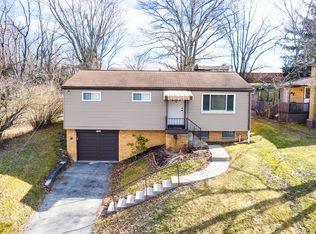 2141 The Cir, Washington, PA 15301