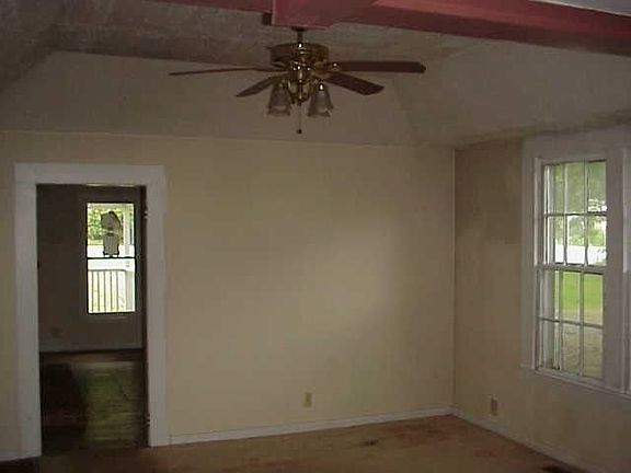 5th image of 314 Depot St