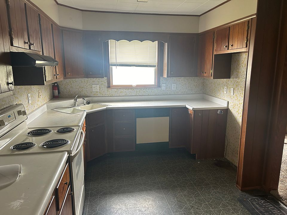 2nd image of 726 S 3rd St #1