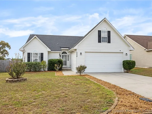 2536 Cameron Woods Ln, Fayetteville, NC 28306