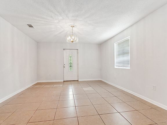 3rd image of 1563 Foy St
