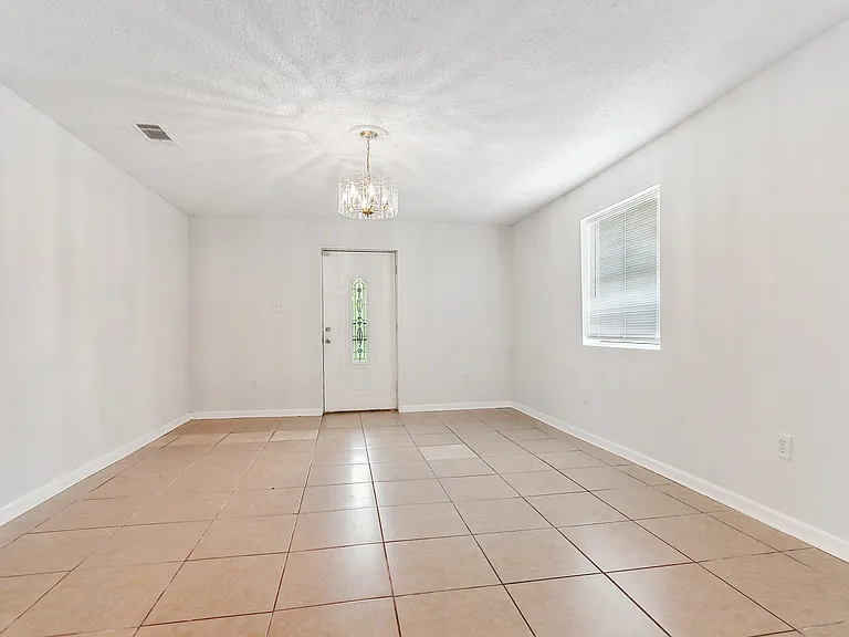 1563 Foy St — Photo 3
