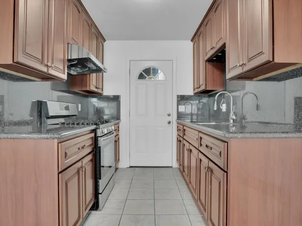 48 Garibaldi St, Daly City, CA 94014