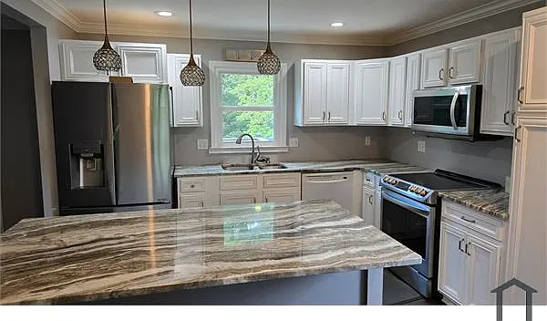 1116 Arden Dr SW — Photo 3
