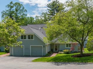 13 W Harbor Pond Rd #13B, Boothbay Harbor, ME 04538