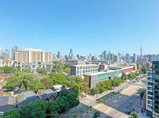 666 Spadina Ave #1704, Toronto, ON M5S 2H8