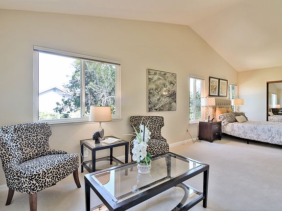 3rd image of 3105 Vermilion Ct