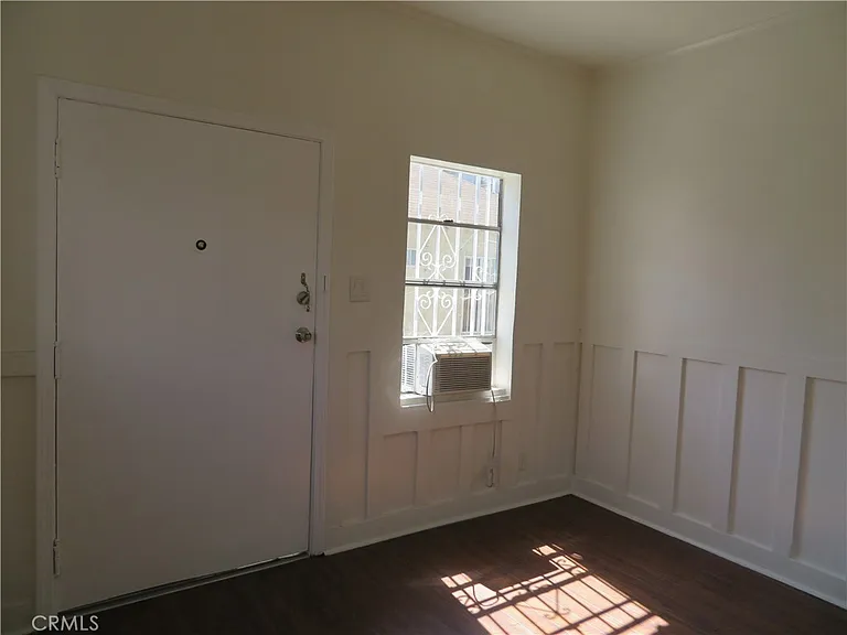 3923 S Normandie Ave — Photo 15