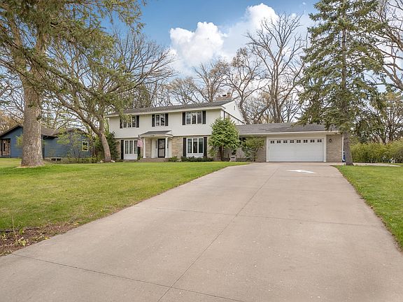 3rd image of 1736 Woodland Rd