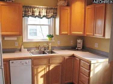 2nd image of 4571 Bain Park Dr