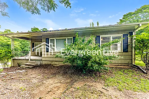 1635 Cherry Ave Photo 1