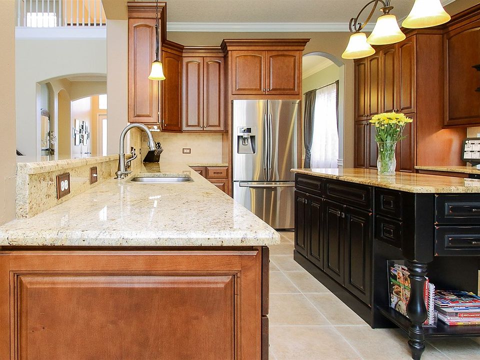 1st image of 27623 Pine Point Dr