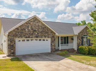 4916 Stone Dr, Conover, NC 28613