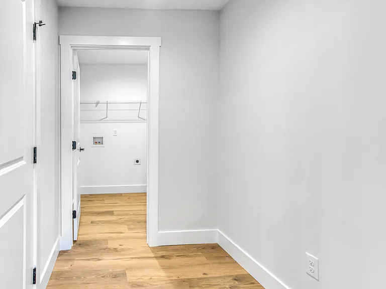 111 Iris Ln — Photo 11