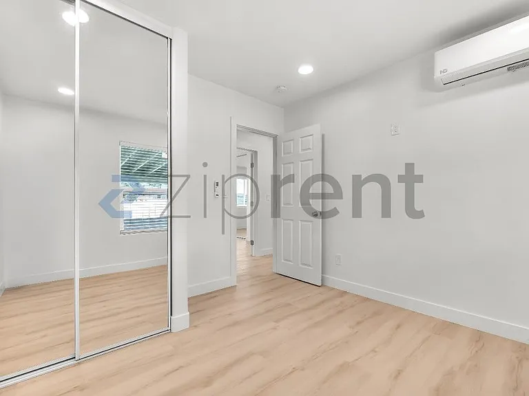 362 Naples St — Photo 8