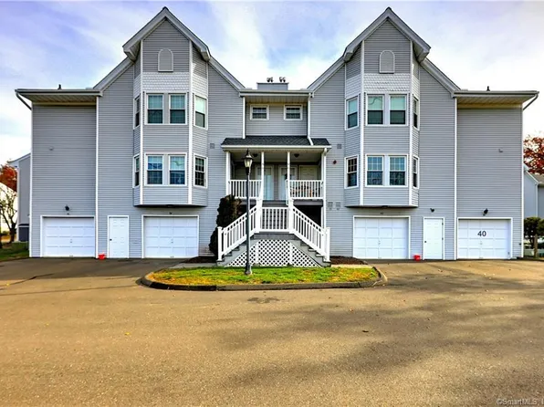 40 Greenview Lane #40, Milford, CT 06461