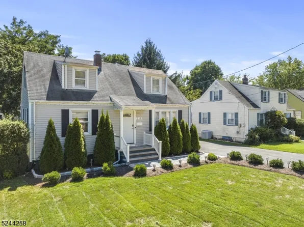 221 Greenbrook Rd, North Plainfield Boro, NJ 07060