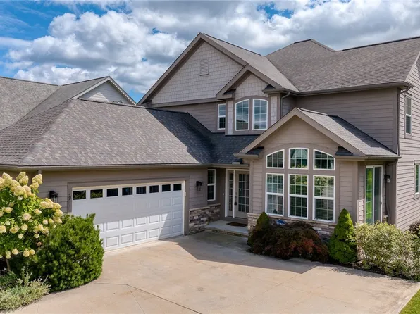 3900 Matisse Cir, Pepper Pike, OH 44124