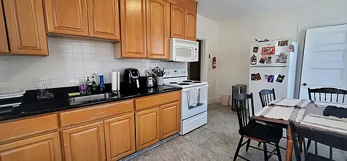 23 Townsend St #B Photo 1
