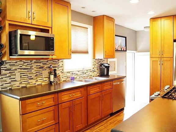 4th image of 3625 Glenbar Dr