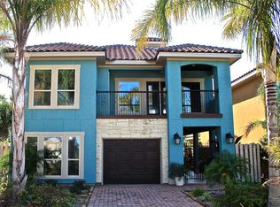 1797 Bay Shore Dr, Rockport, TX 78382