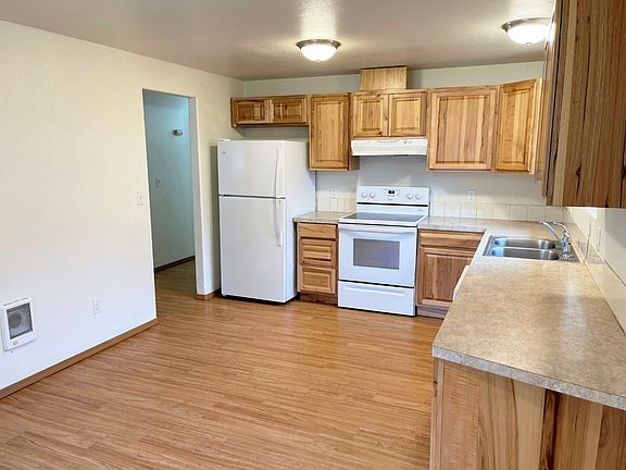 5th image of 1306 Tyee Ct Unit 1