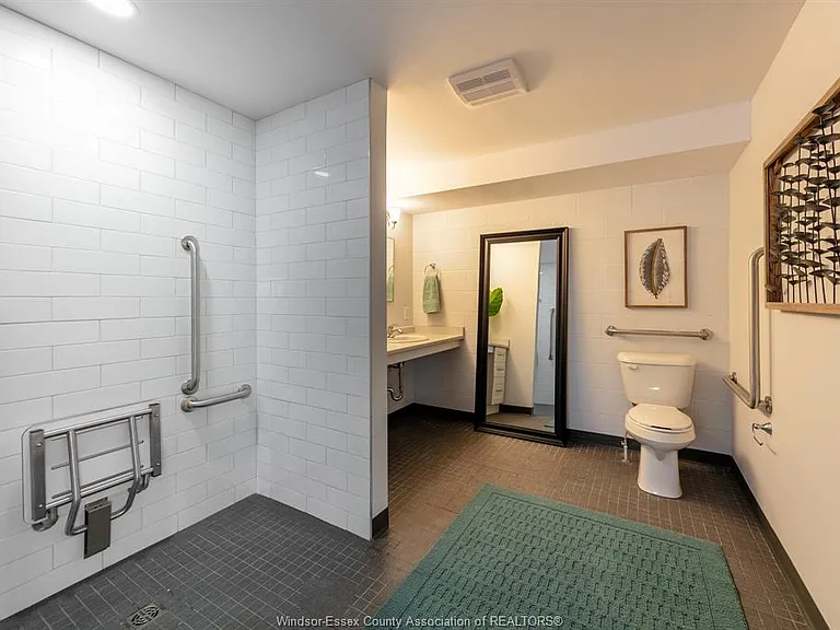 2109 Ottawa St #601 — Photo 7
