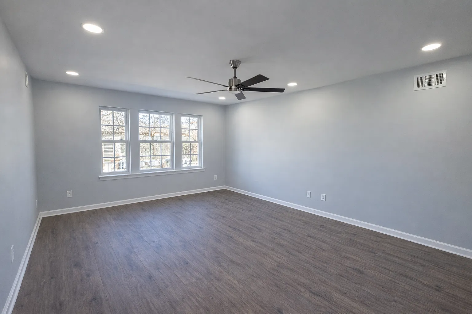 3 bed, $2,600 — Photo 4