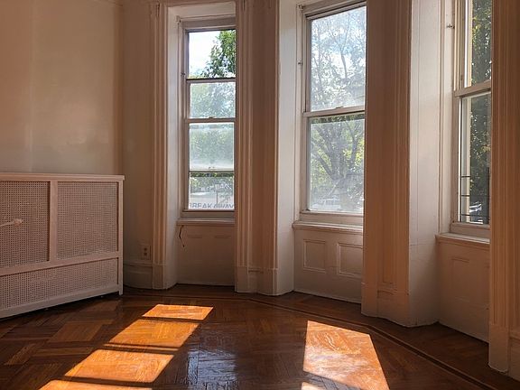 2nd image of 607 Eastern Pkwy #2