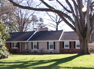 4015 W Friendly Ave, Greensboro, NC 27410