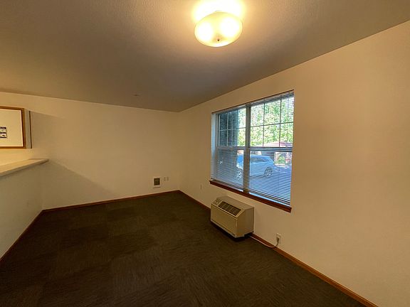 3rd image of 7325 N Hudson St APT 117