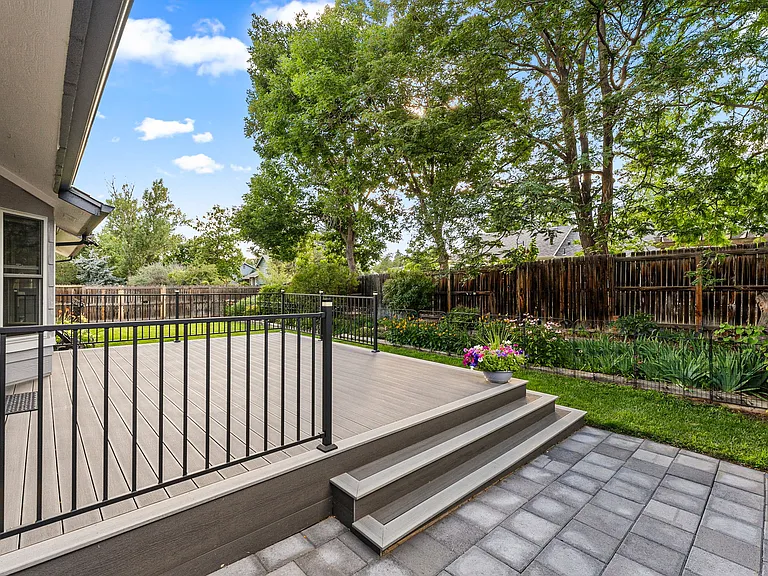 249 S Buchanan Ave — Photo 49