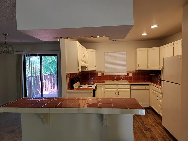 4325 W 23rd St — Photo 14