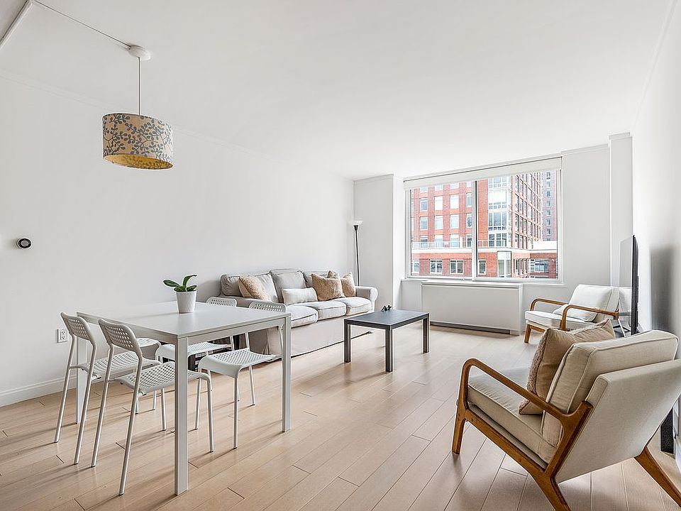 1st image of 212 Warren St #16S