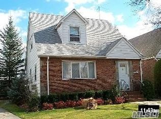 510 S 10th St, New Hyde Park, NY 11040