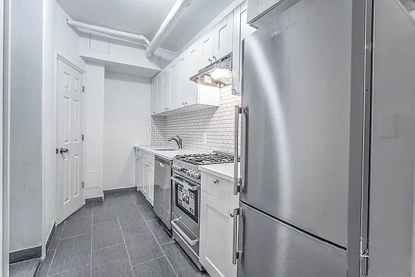 Rented by HighRiseNY | media 1