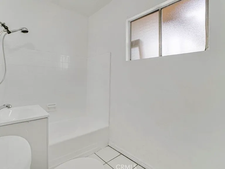 904 S Bullis Rd #D — Photo 10