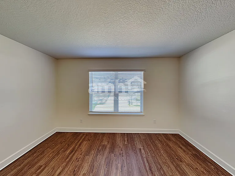 3036 Eagle Bluff Way — Photo 7