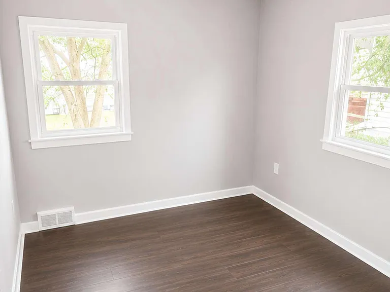 2220 Brunswick Ave — Photo 12