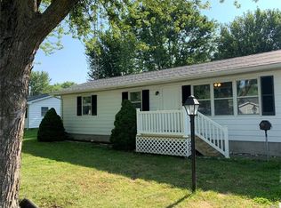 209 S 15th St, Bowling Green, MO 63334