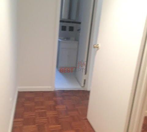 4th image of 328 W 44th St APT 4