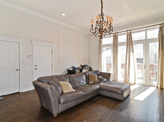 3rd image of 1264 N Schick Pl #1