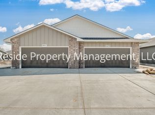 5433 N Briskbay Ct, Maize, KS 67101