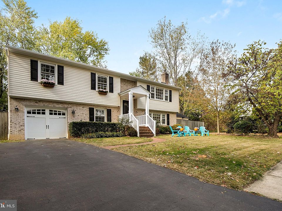 1st image of 8814 Danewood Dr