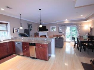 18-20 Knowlton St #3, South Boston, MA 02127