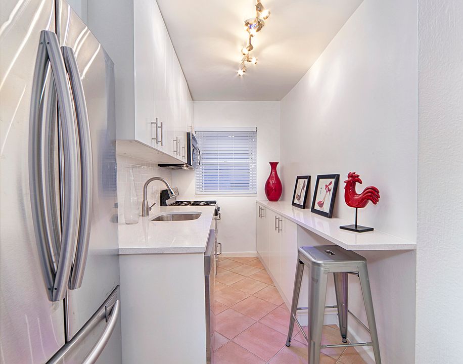 1st image of 205 E 77th St APT 5F
