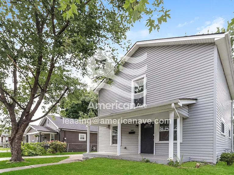 1033617_003_front_view_3.jpg